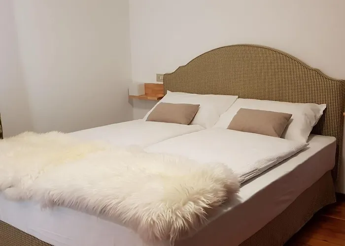 아파트 Mit Balkon By Interhome